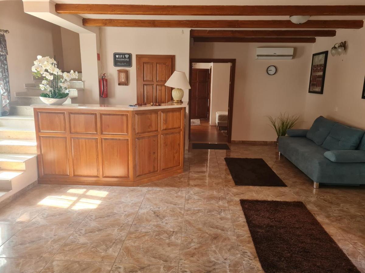 Bed and Breakfast Toroes Panzio Szabolcs Exterior foto